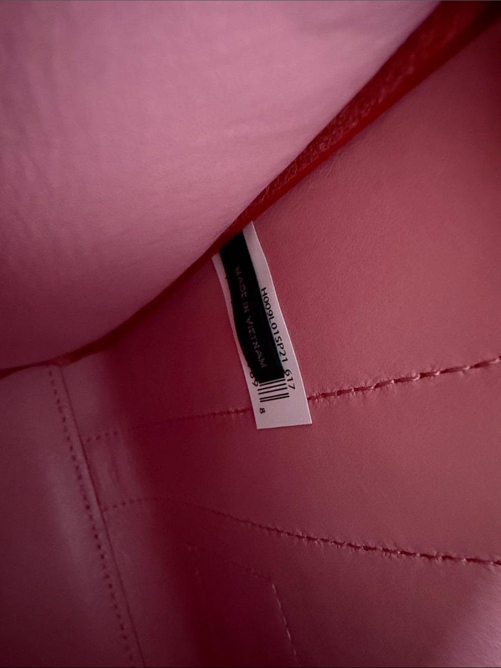 Marc Jacobs The Leather Small Tote Bag' - Picture 10 of 13